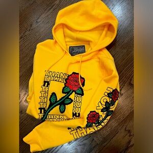 ✨🌹Yellow Graphic Hoodie ✨